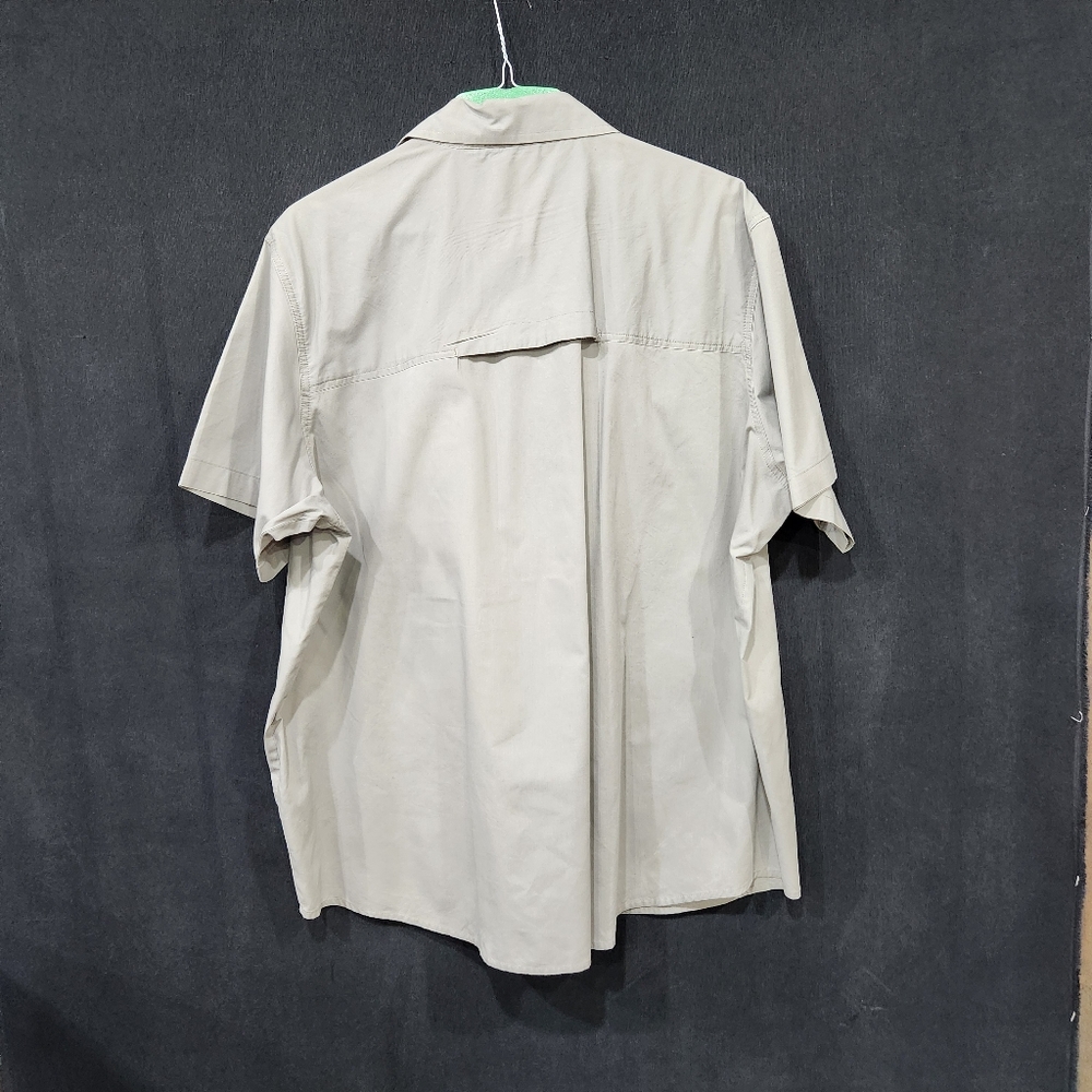 RedHead Spring River Vented Back Solid Button-Down S/S - Picture 5 of 16